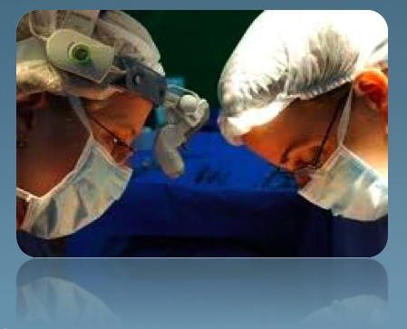 Cirujanos Plásticos